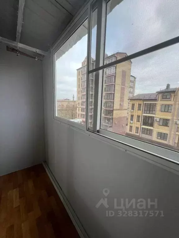 1-к кв. Калмыкия, Элиста ул. А. Сусеева, 9 (35.0 м) - Фото 1