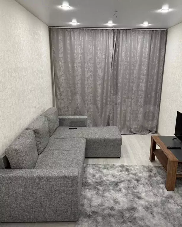 1-к. квартира, 38 м, 4/5 эт. - Фото 0