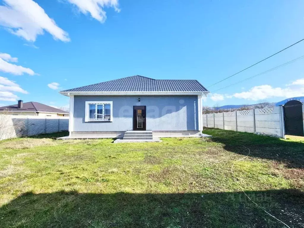 Дом в Крым, Симферопольский район, Добровское с/пос, с. Краснолесье ... - Фото 1