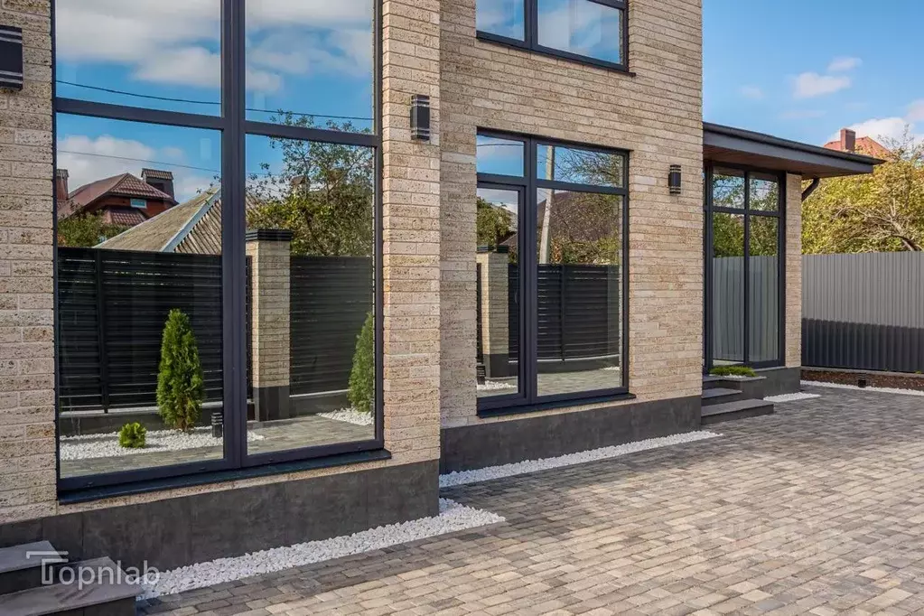 Дом в Ставропольский край, Ставрополь Сухумский проезд, 157 (195 м) - Фото 1