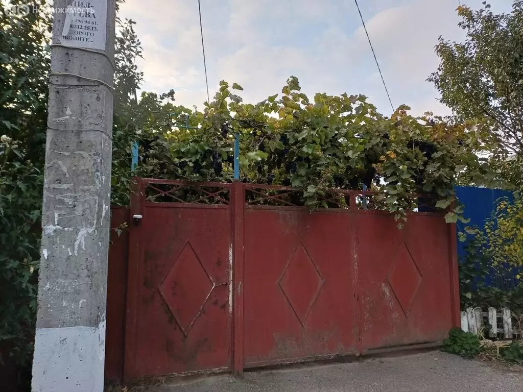 Дом в Михайловск, улица Будённого, 70 (100 м) - Фото 1