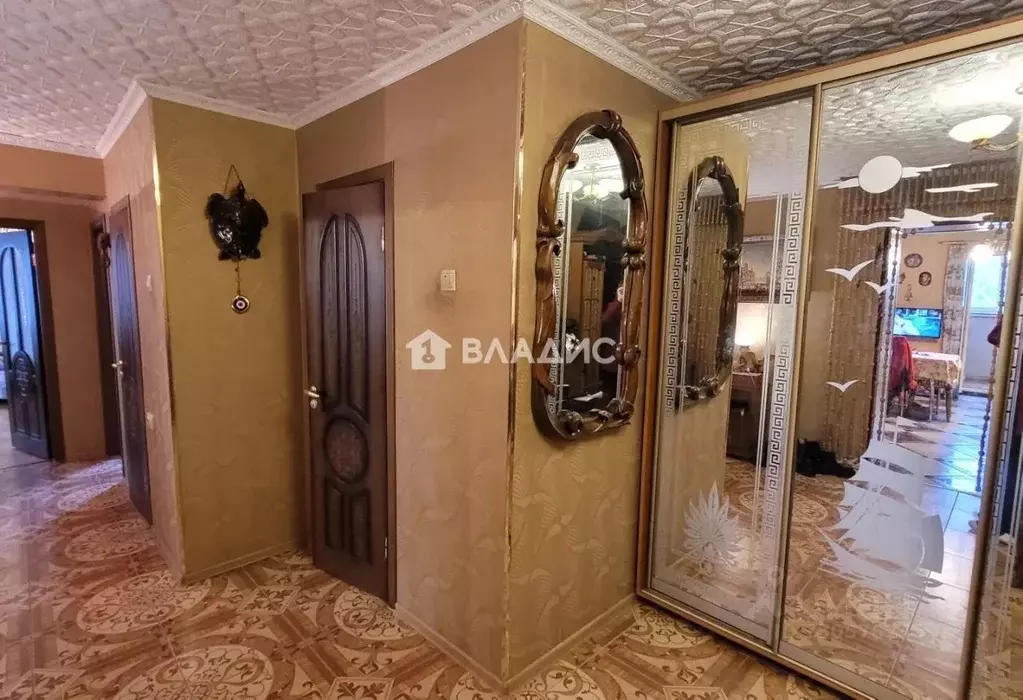 3-к кв. Белгородская область, Белгород ул. Губкина, 16б (95.1 м) - Фото 2