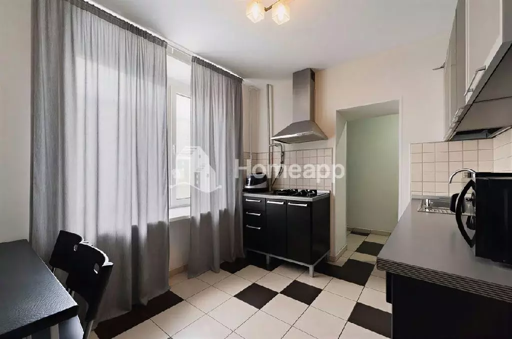 Продается 3-комнатная квартира - Фото 2