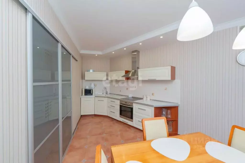 2-к кв. Пермский край, Пермь бул. Гагарина, 26 (80.0 м) - Фото 2