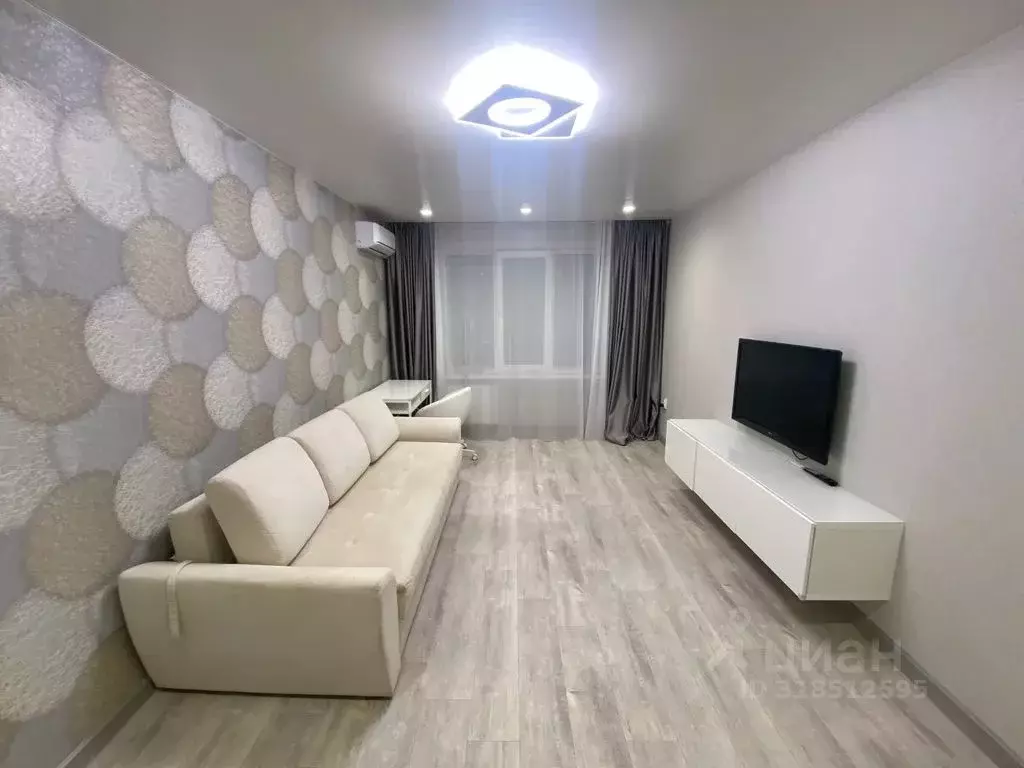 2-к кв. Татарстан, Казань ул. Декабристов, 180а (46.0 м) - Фото 0