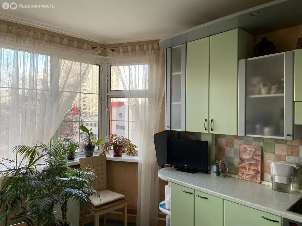 2-комнатная квартира: Москва, Новогиреевская улица, 28 (59.9 м) - Фото 1