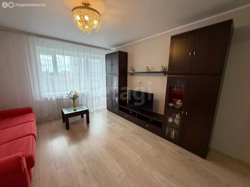 1-комнатная квартира: Тюмень, улица Александра Матросова, 1 (35.5 м) - Фото 2
