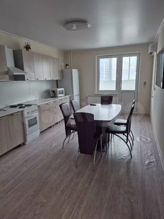 3-к. квартира, 100 м, 8/16 эт. - Фото 1