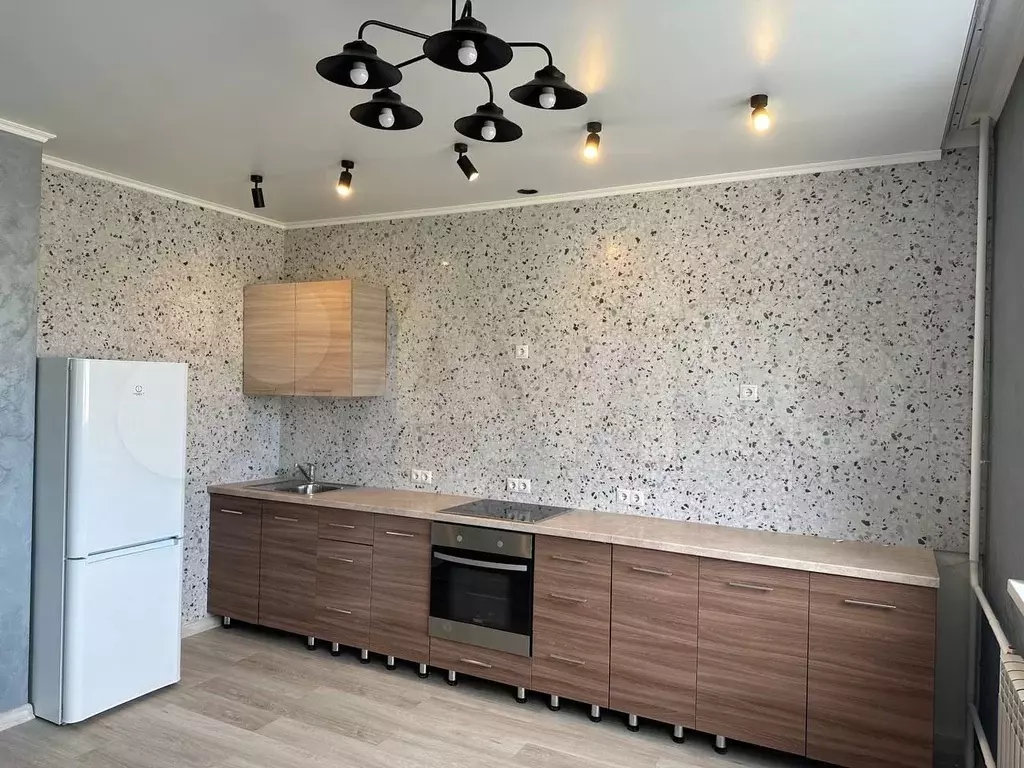 2-к. квартира, 60 м, 2/9 эт. - Фото 1