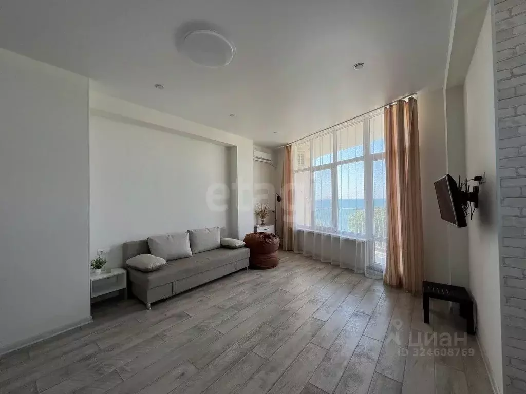 Студия Севастополь с. Орловка, ш. Качинское, 33/1 (49.7 м) - Фото 1