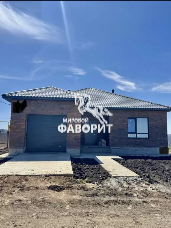 Дом в Оренбургская область, Оренбургский район, с. Подгородняя ... - Фото 1