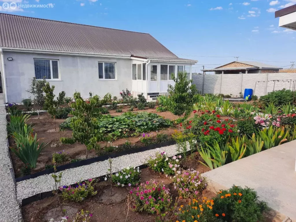 Дом в Сакский район, село Суворовское (108 м) - Фото 2