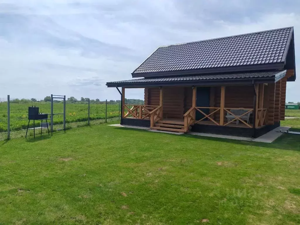 Дом в Новгородская область, Новгородский район, Ракомское с/пос, д. ... - Фото 0