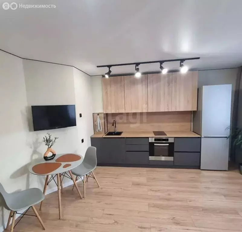 Квартира-студия: Челябинск, улица Петра Столыпина, 15 (29.6 м) - Фото 1