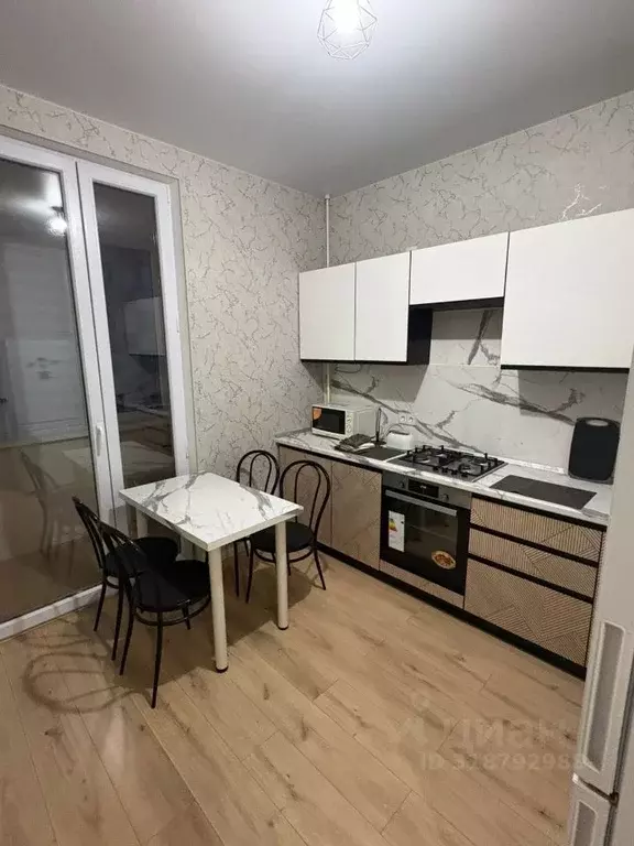 1-к кв. Крым, Симферополь просп. Александра Суворова (36.0 м) - Фото 1