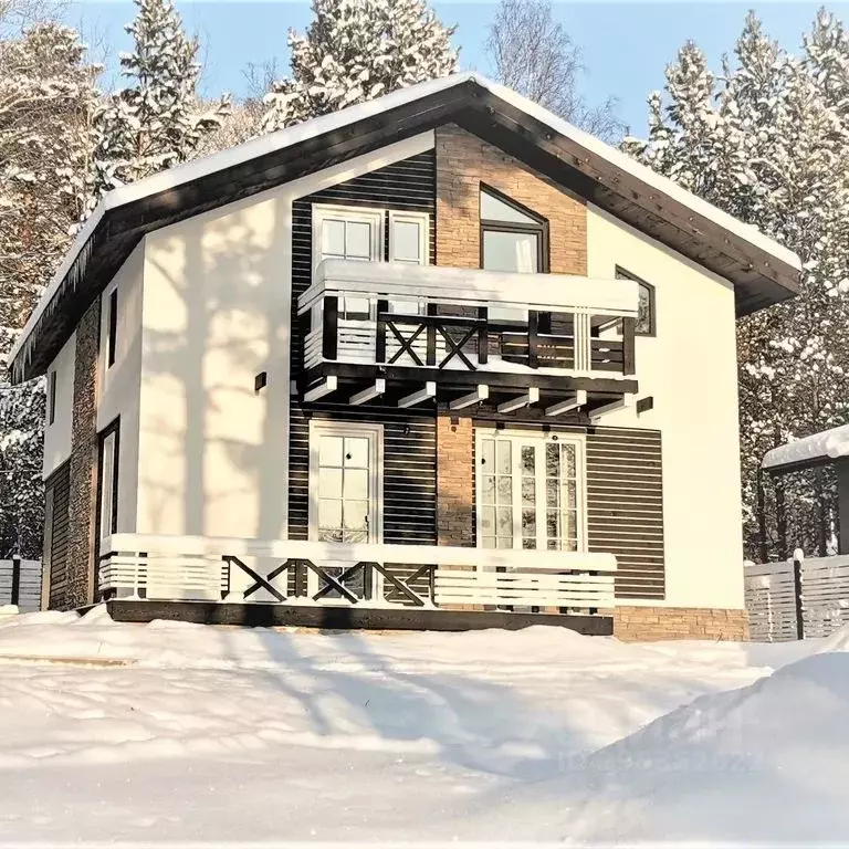 Дом в Красноярский край, Дивногорск городской округ, пос. Манский пер. ... - Фото 1