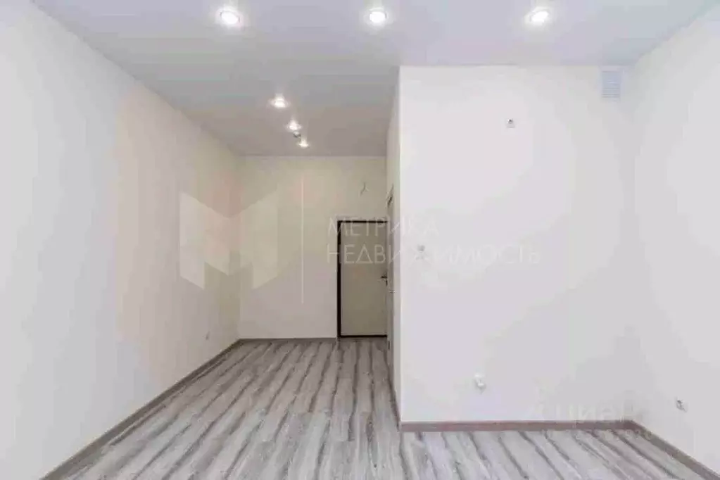 Студия Тюменская область, Тюмень Интернациональная ул., 199А (24.8 м) - Фото 1