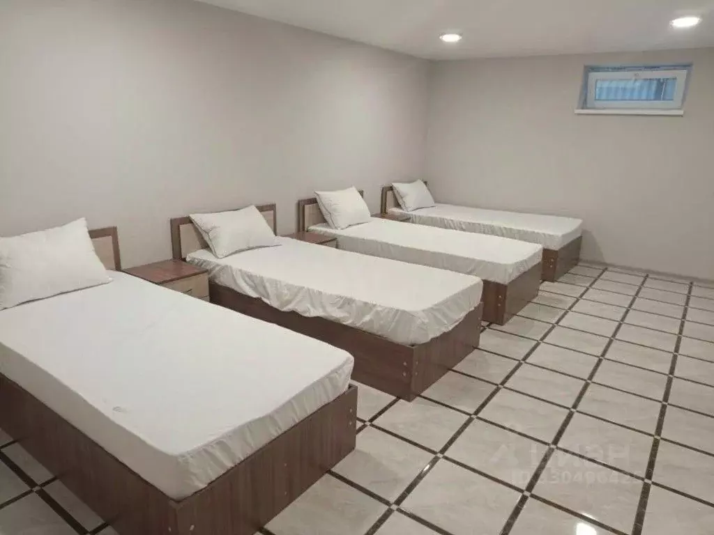 Дом в Крым, Симферополь ул. Аблякима Гафарова (300 м) - Фото 2