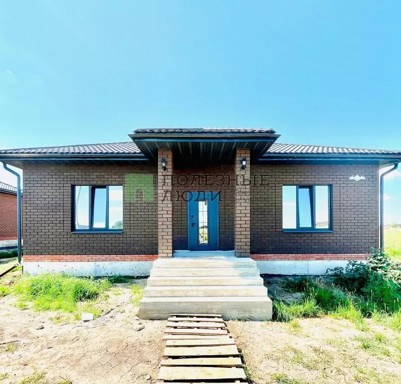 Дом в Татарстан, Лаишевский район, с. Сокуры ул. Мусы Джалиля (130 м) - Фото 1