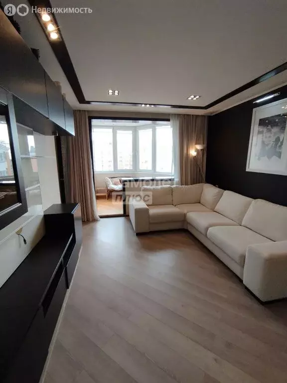 3-комнатная квартира: Голубое, Родниковая улица, 5 (88 м) - Фото 1