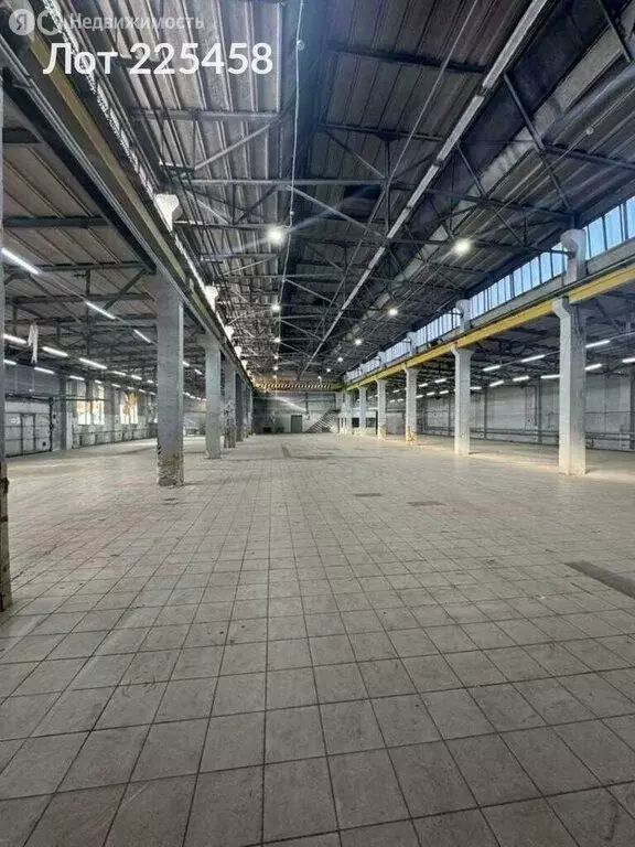 Помещение свободного назначения (1500 м) - Фото 1