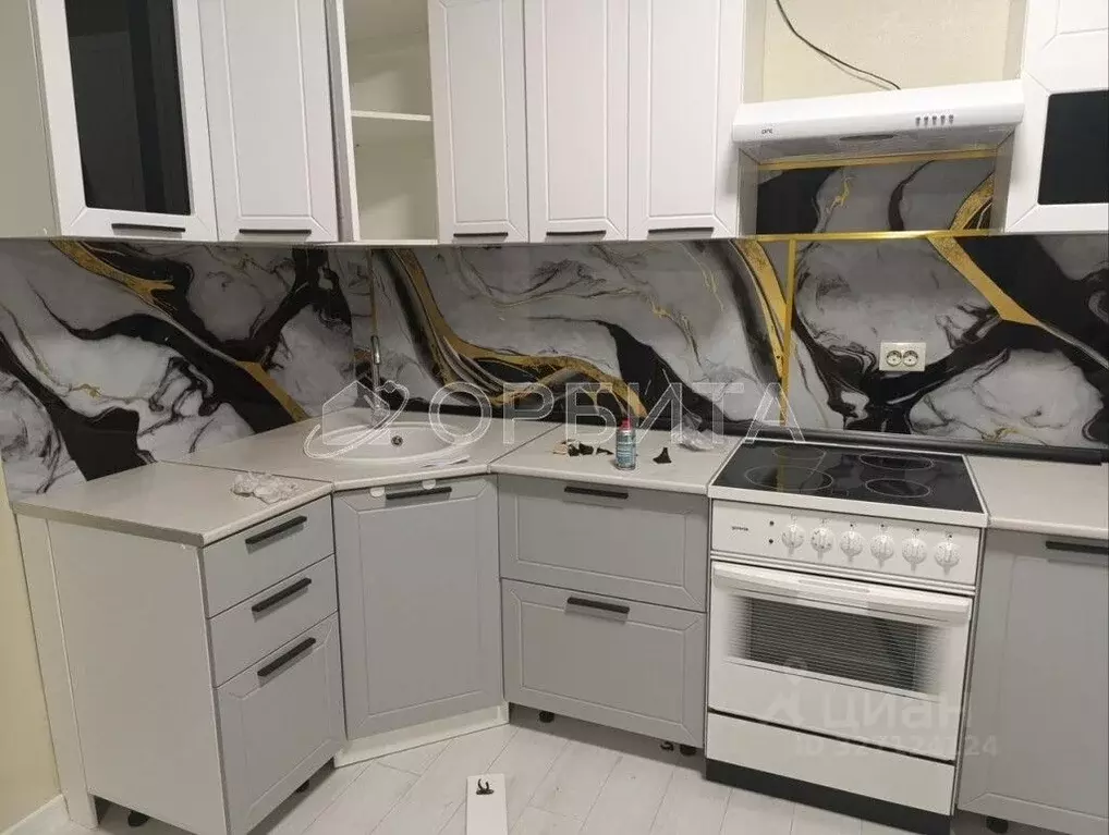 1-к кв. Тюменская область, Тюмень ул. Алматинская, 6 (48.0 м) - Фото 1