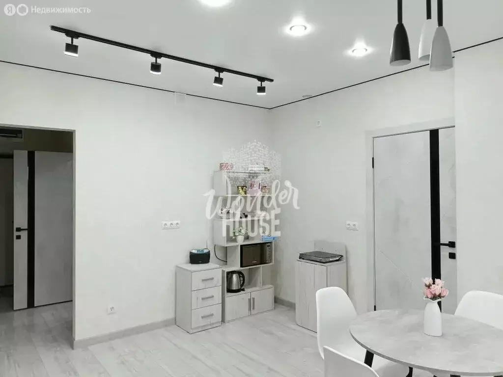 2-комнатная квартира: Тюмень, Комбинатская улица, 16к1 (59 м) - Фото 2