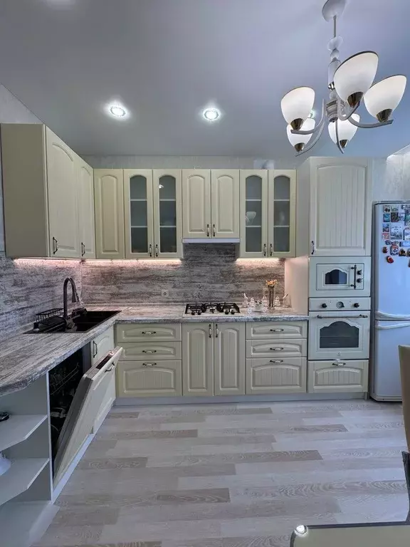 Продаётся 2-к квартира, 62.2 м - Фото 0