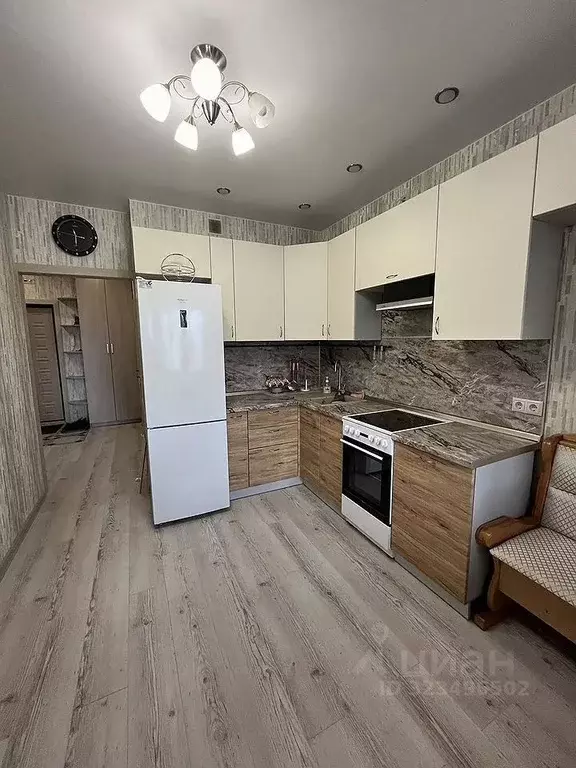 1-к кв. Московская область, Лобня Центральная ул., 6 (42.0 м) - Фото 1