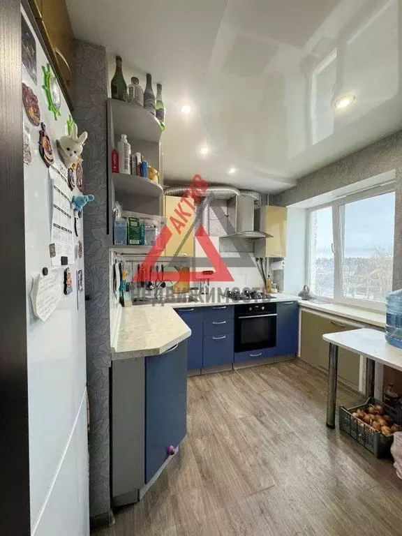 2-к кв. Свердловская область, Каменск-Уральский Ленинградская ул., 3 ... - Фото 1