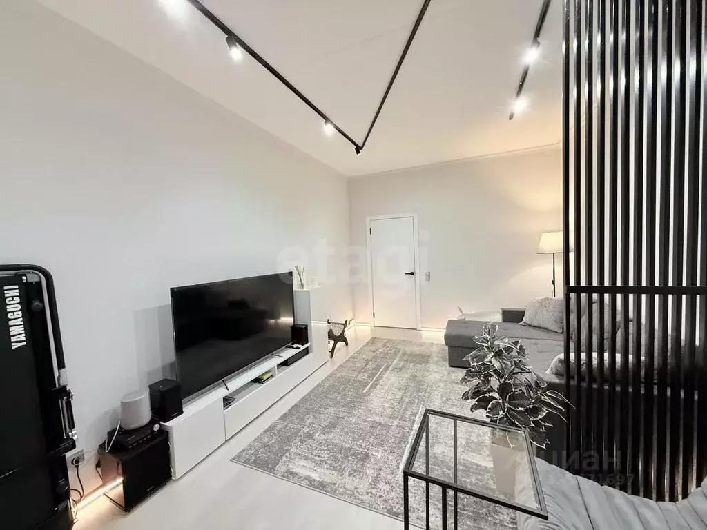 2-к кв. Удмуртия, Ижевск ул. Максима Горького, 147 (74.8 м) - Фото 1