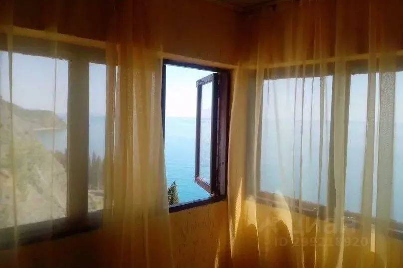 Дом в Крым, Алушта муниципальный округ, с. Рыбачье ул. Лучистая, 14 ... - Фото 2