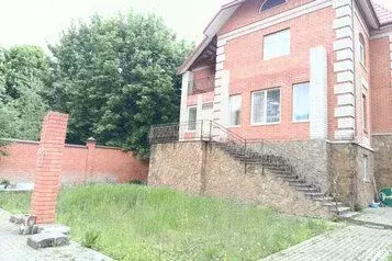 Дом в Ставропольский край, Кисловодск ул. Жуковского, 6В (260 м) - Фото 1