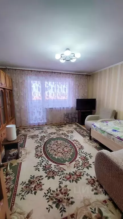 3-к кв. Омская область, Омск ул. 10-я Чередовая, 25 (74.0 м) - Фото 0