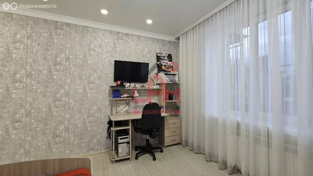 2-комнатная квартира: Ессентуки, Средняя улица, 9 (59.7 м) - Фото 1