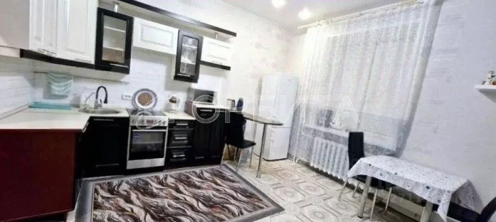 2-к кв. Тюменская область, Тюмень ул. Самарцева, 32 (52.8 м) - Фото 1