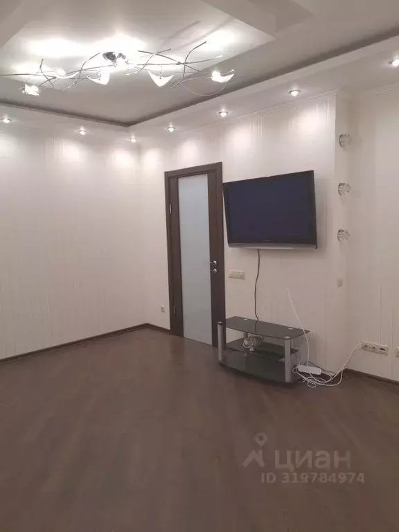 2-к кв. Волгоградская область, Волгоград Новоузенская ул., 2а (78.6 м) - Фото 1