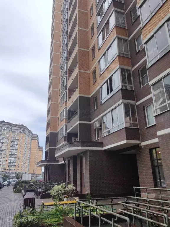 Продаётся 2-к квартира, 65.8 м - Фото 1