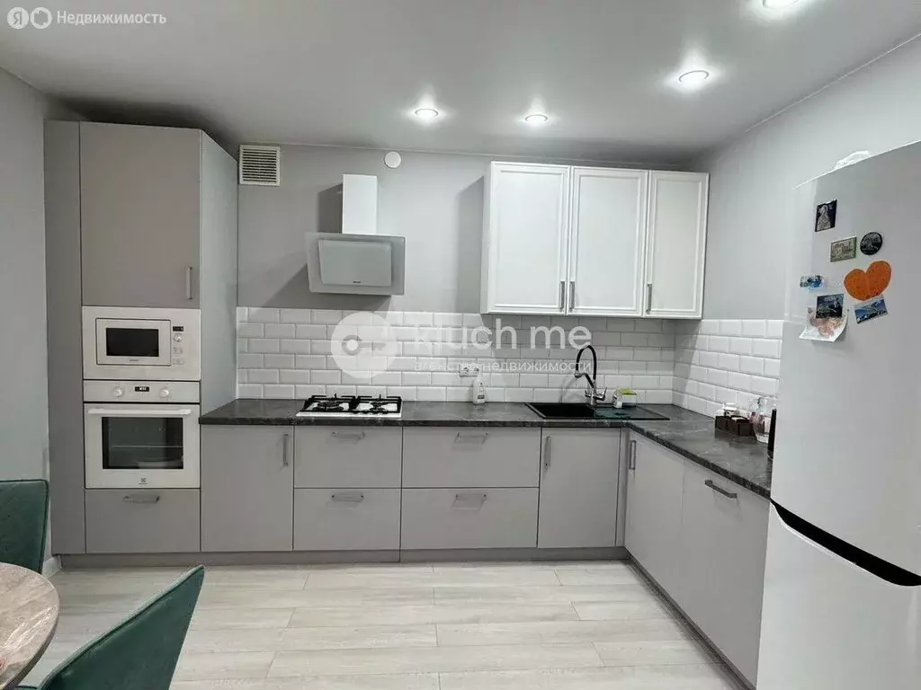 1-комнатная квартира: Казань, улица Салиха Батыева, 13 (50 м) - Фото 2