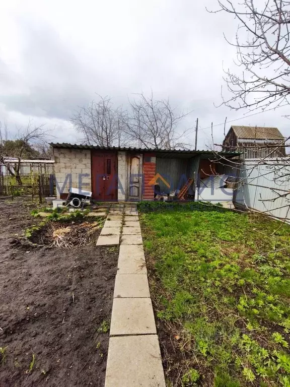 Дом в Саратовская область, Балаковский район, Натальинское ... - Фото 1