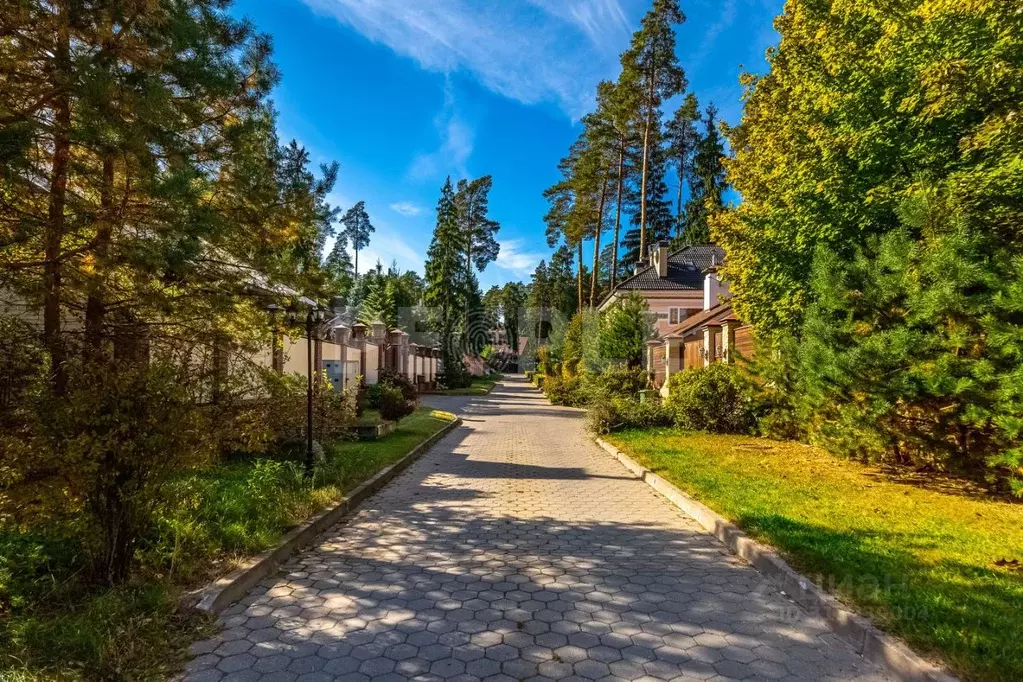 Участок в Московская область, Одинцовский городской округ, пос. ... - Фото 1