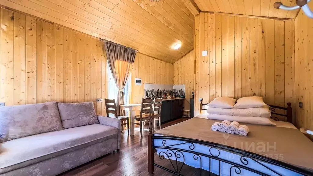 Дом в Карачаево-Черкесия, Зеленчукский район, с. Архыз  (25 м) - Фото 2