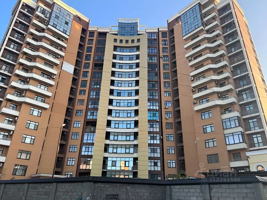 3-к кв. Дагестан, Махачкала просп. Гамидова, 11В (150.0 м) - Фото 0