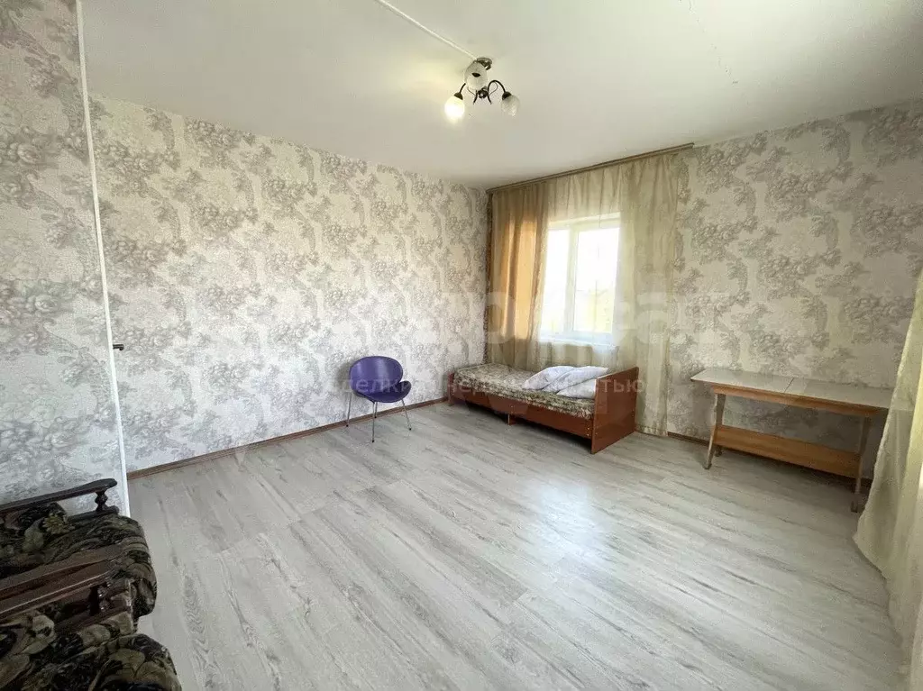 3-к. квартира, 70 м, 3/3 эт. - Фото 1