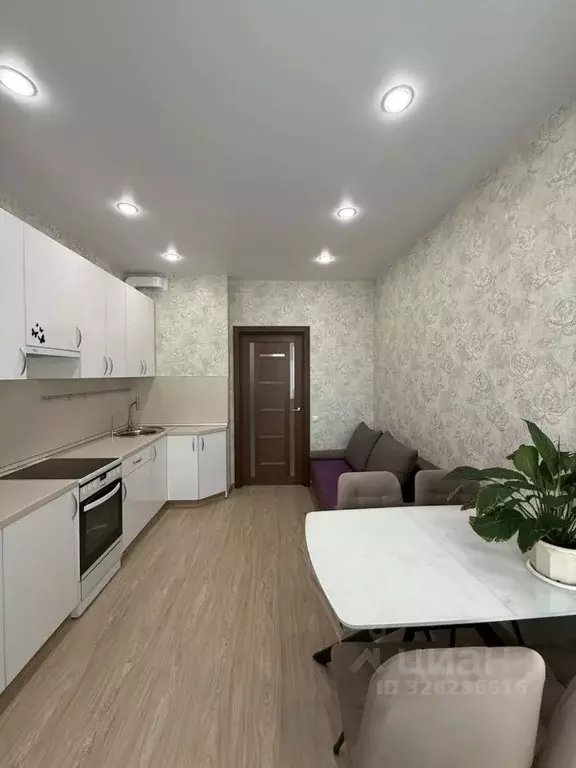 1-к кв. Брянская область, Брянск Белобережская ул., 20 (46.3 м) - Фото 1