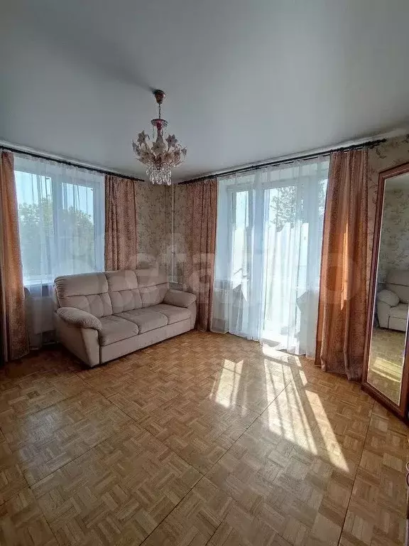 1-к. квартира, 40 м, 4/4 эт. - Фото 1