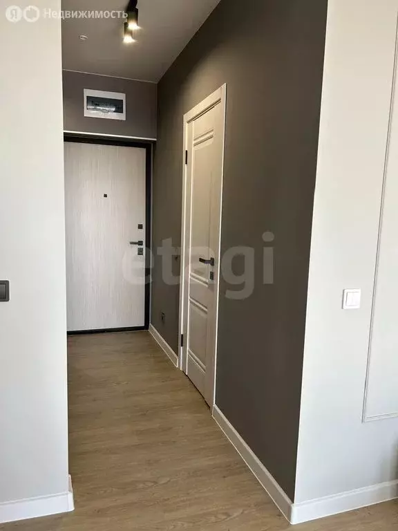 Квартира-студия: Новосибирск, улица Владимира Заровного, 10 (28.4 м) - Фото 2