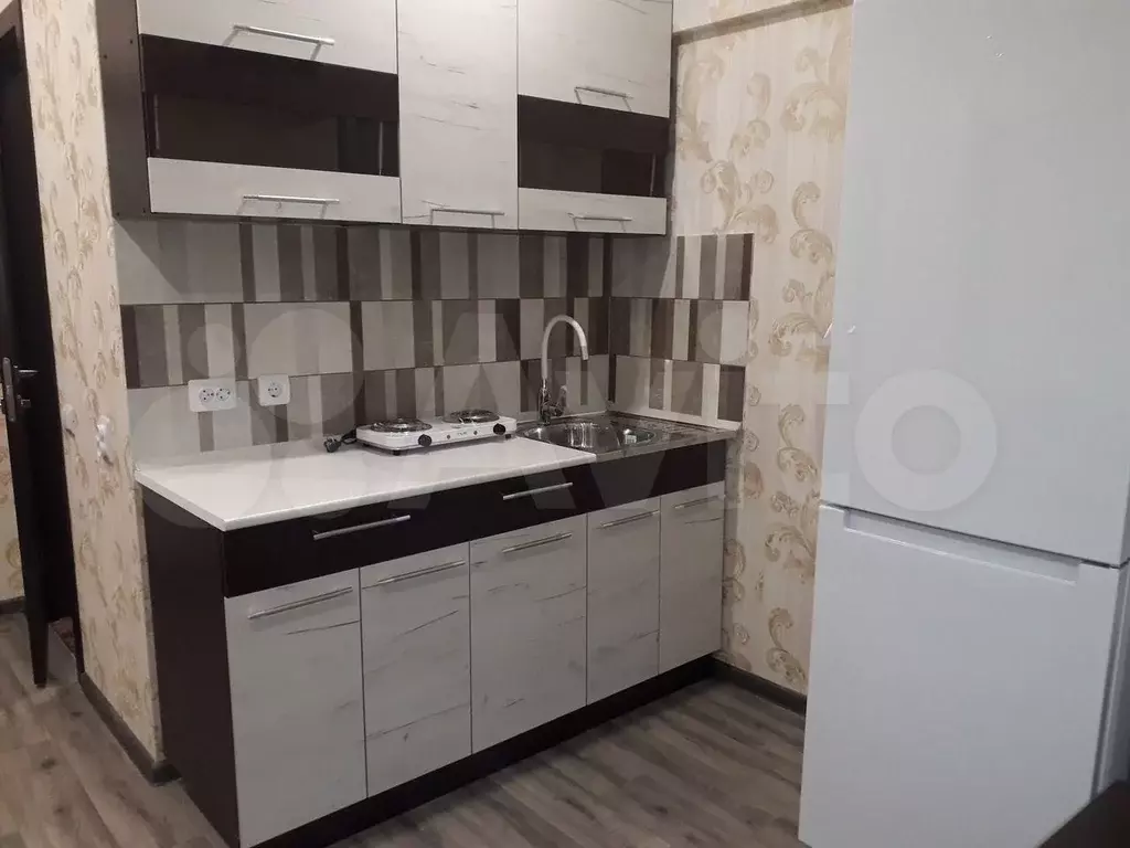 1-к. квартира, 18 м, 1/4 эт. - Фото 1