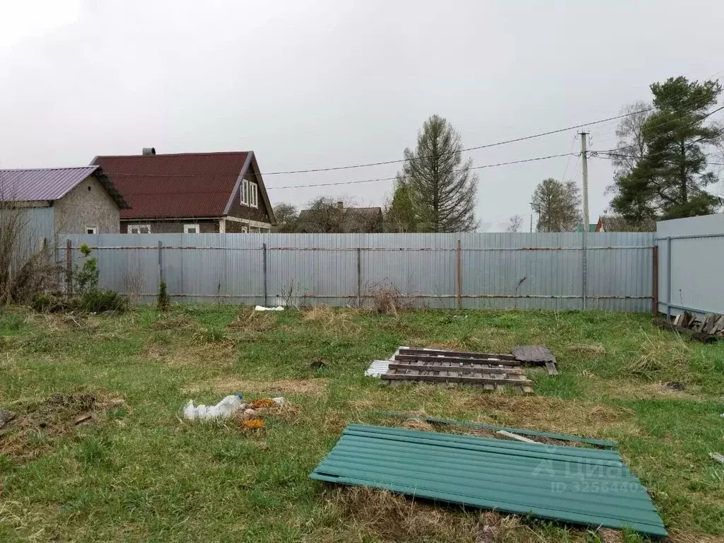 Дом в Новгородская область, Боровичский район, Опеченское с/пос, с. ... - Фото 1