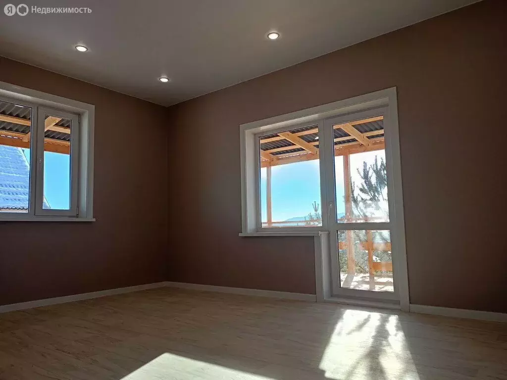 Дом в Тарбагатайский район, сельское поселение Саянтуйское, село ... - Фото 2